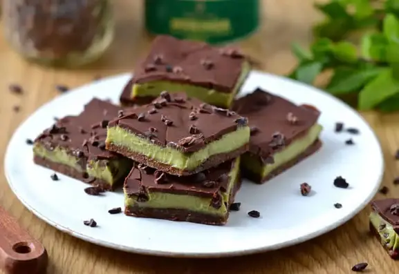 Raw Moringa And Mint Chocolate Squares