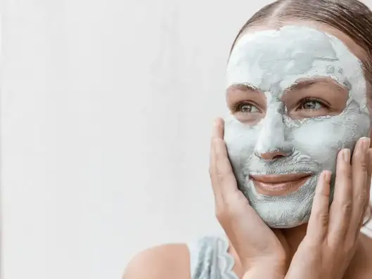 How To Apply Moringa Powder On The Face