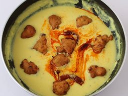 Punjabi Kadhi Pakora | How To Make Punjabi Kadhi Pakora?