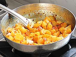 Batata Nu Shaak| How To Make Batata Nu Shaak?