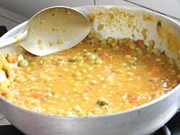 How To Make Ragda (For RagdaPatties, RagdaPuri, RagdaSamosa)? 