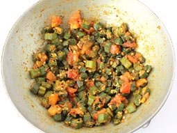 Bhindi Bhaji | How To Make Bhindi Bhaji?