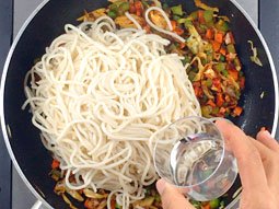 Schezwan Noodles| How To Make Schezwan Noodles?