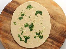 Garlic Naan | How To Make Garlic Naan?