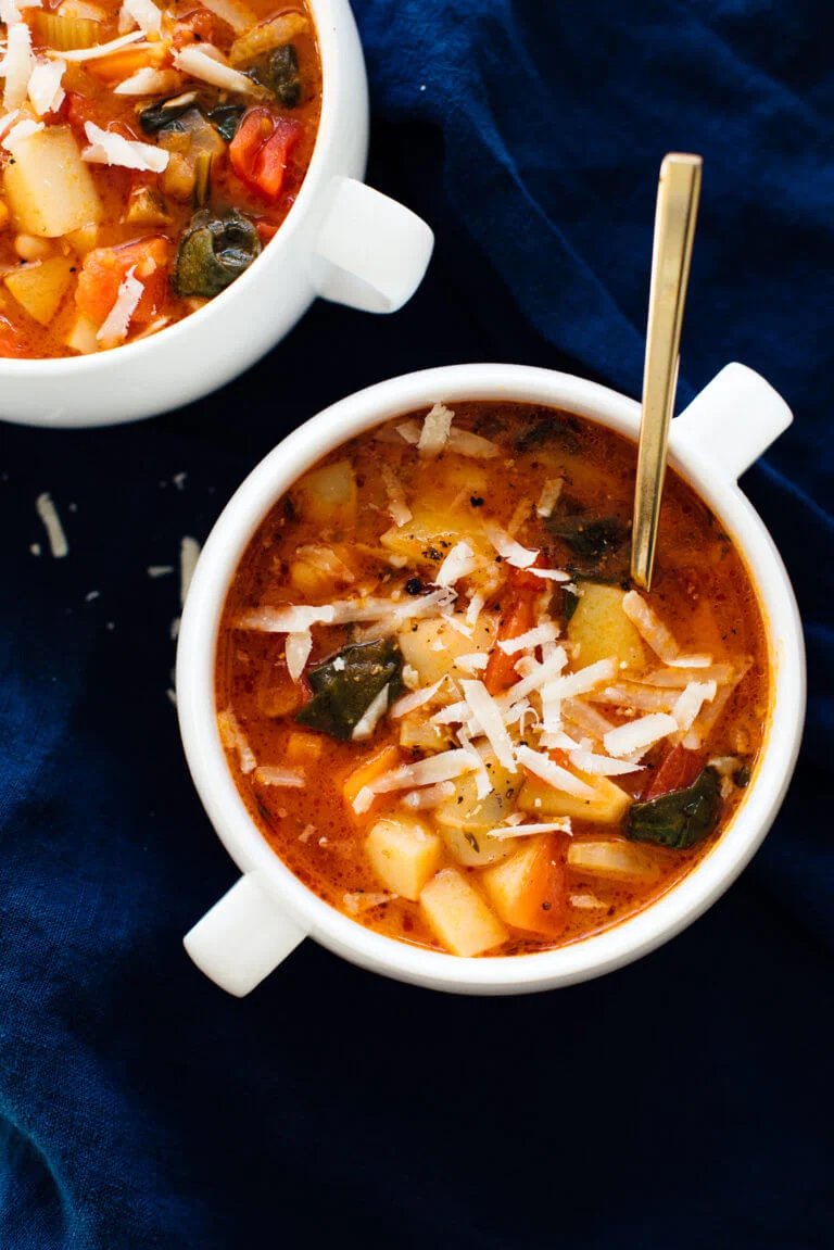 Classic Minestrone Soup
