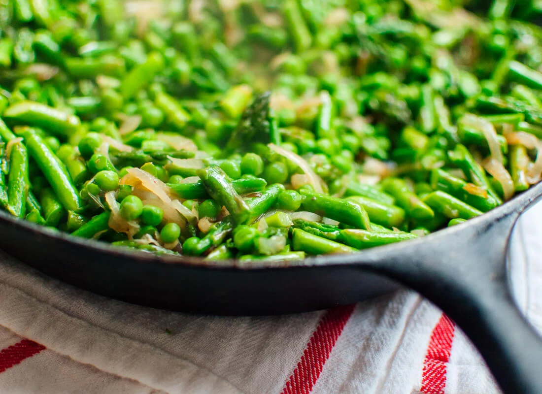 
How to Make Spring Pea and Asparagus Pasta? - Hamara Rasoighar