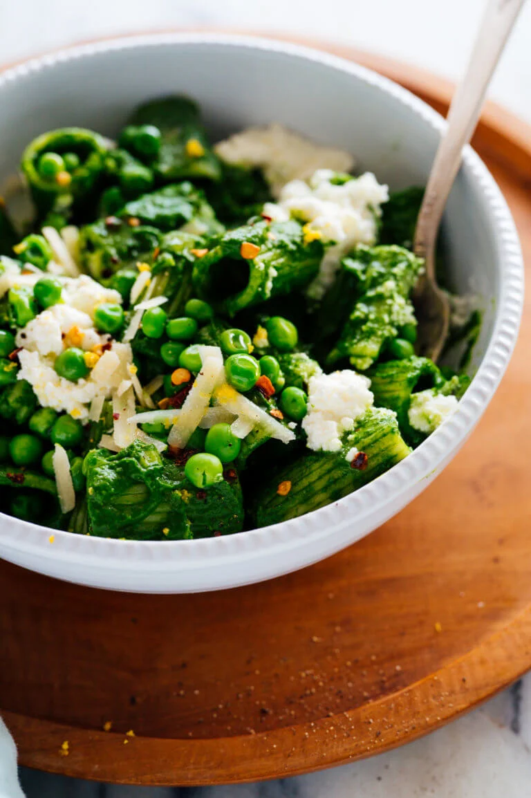 Lemony Green Pasta with Peas & Ricotta