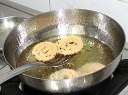 Maida Chakli | How To Make Maida Chakli?