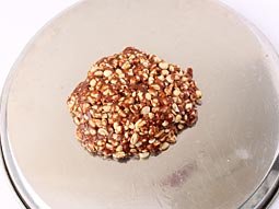 Peanut Chikki | How To Make Peanut Chikki?