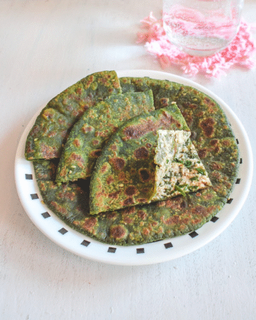 Palak Paneer Paratha