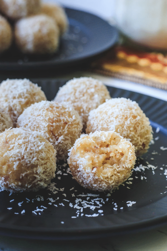 Coconut Ladoo